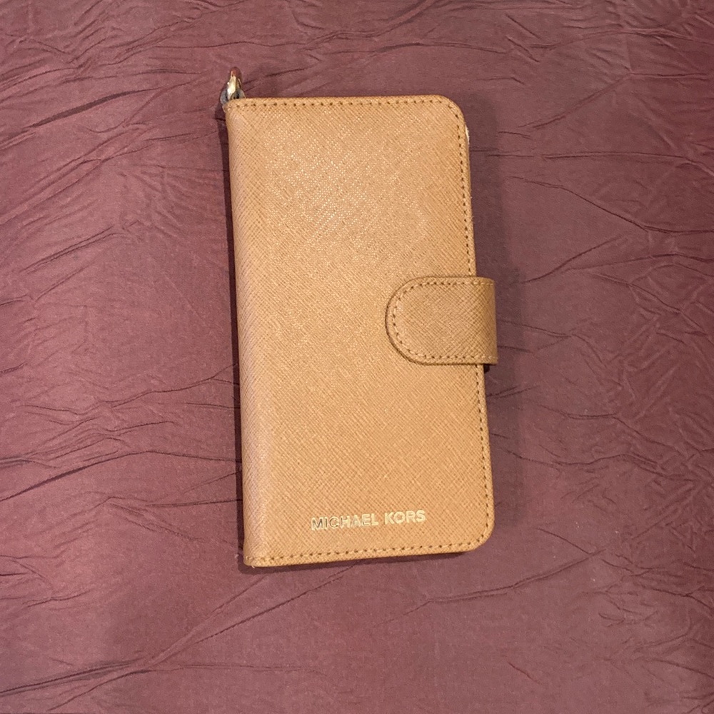 Michael Kors iPhone 7 case